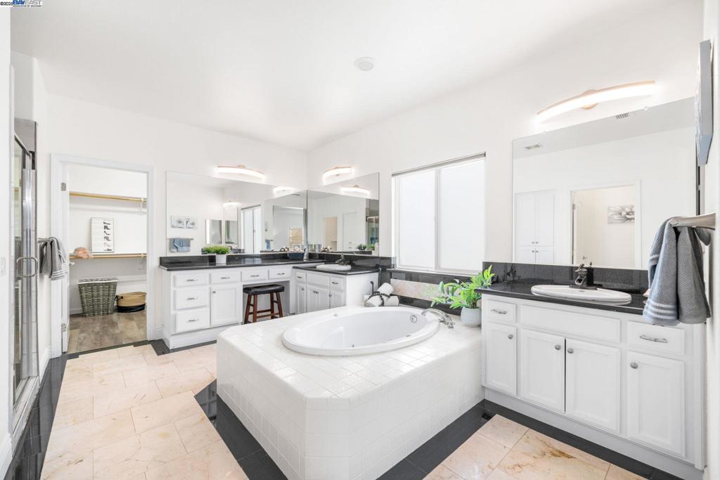 EDGEWOOD - Residential