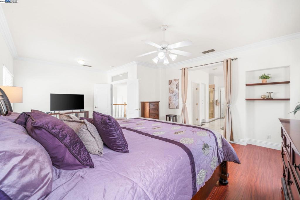 EDGEWOOD - Residential