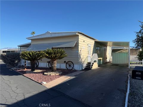 Photo of 332 N Lyon Ave, Hemet, CA 92543 (MLS # SW25277106)