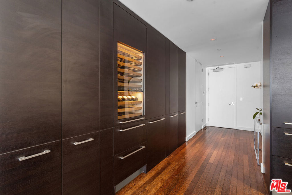 6250 Hollywood Boulevard 7K
