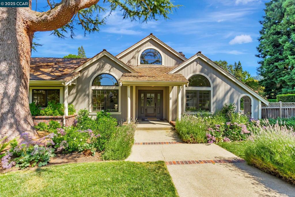 21 Carriage Ct