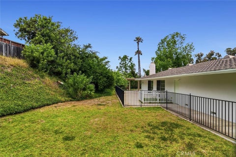 Tiny photo for 975 Valley Vista Drive, Camarillo, CA 93010 (MLS # SR26118965)