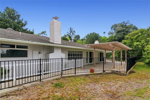 Tiny photo for 975 Valley Vista Drive, Camarillo, CA 93010 (MLS # SR26118965)