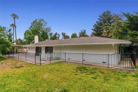 Tiny photo for 975 Valley Vista Drive, Camarillo, CA 93010 (MLS # SR26118965)