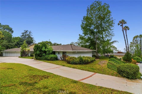 Tiny photo for 975 Valley Vista Drive, Camarillo, CA 93010 (MLS # SR26118965)