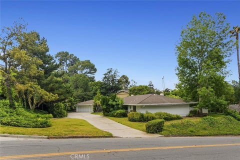 Tiny photo for 975 Valley Vista Drive, Camarillo, CA 93010 (MLS # SR26118965)