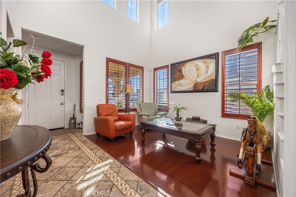 40755 Knollwood Court