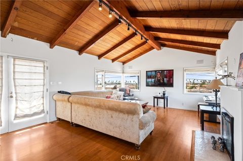 Tiny photo for 304 Avenue E, Redondo Beach, CA 90277 (MLS # SB25198821)