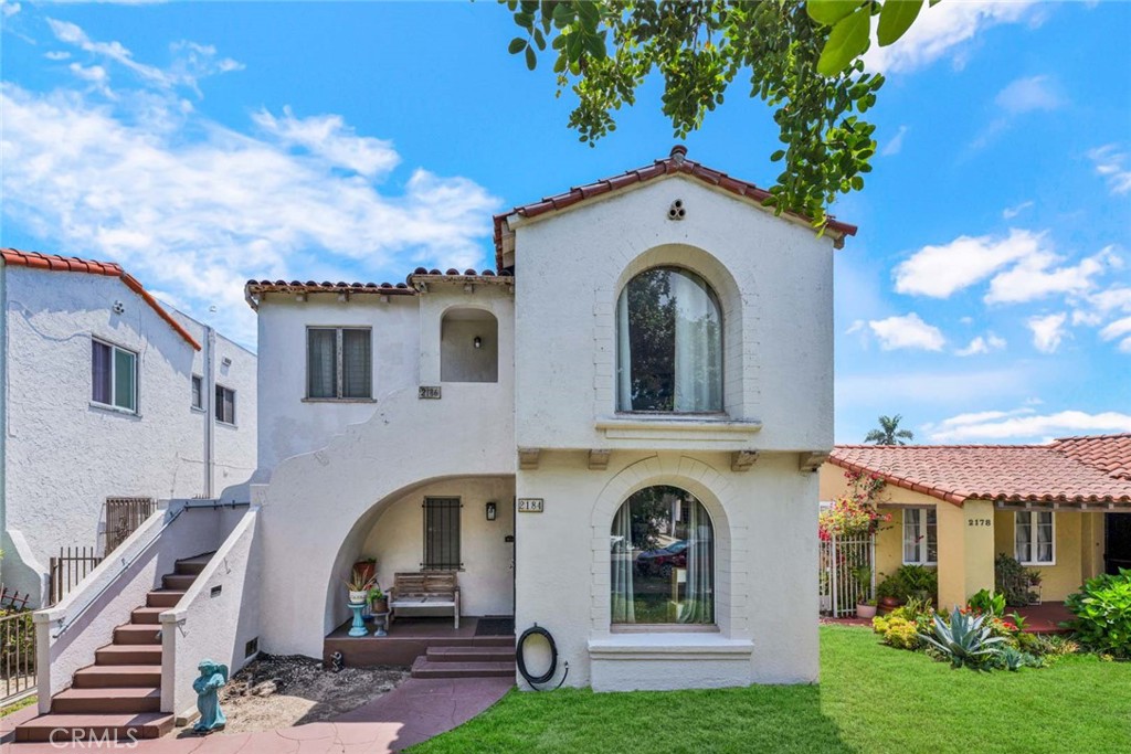 2184 Cedar Avenue