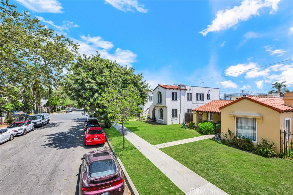 2184 Cedar Avenue