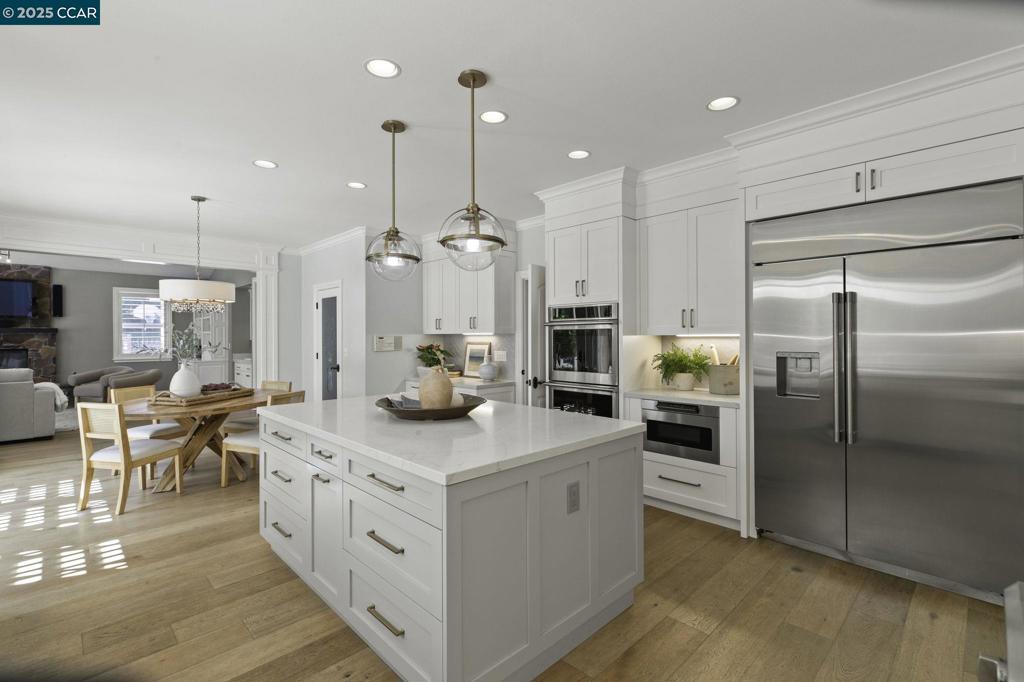 NORTHRIDGE ESTS - Residential