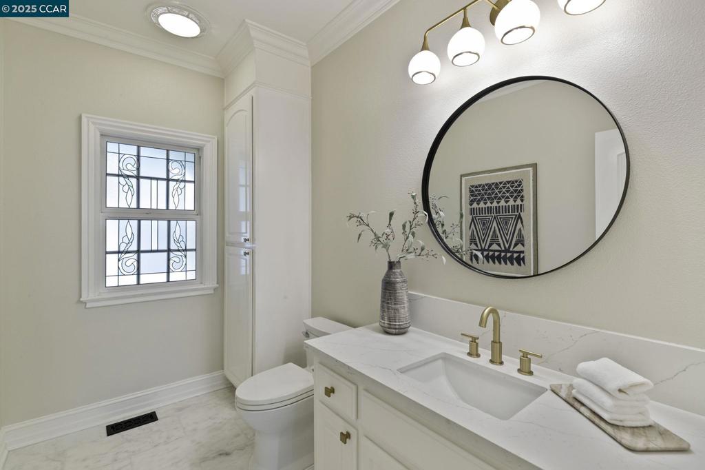 NORTHRIDGE ESTS - Residential