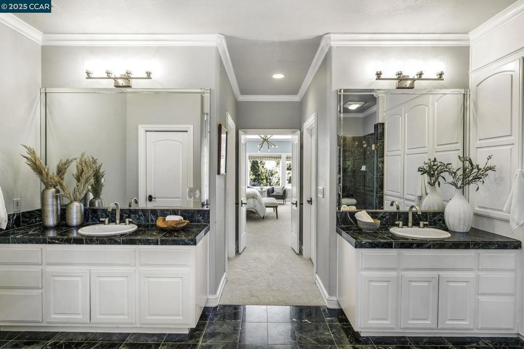 NORTHRIDGE ESTS - Residential