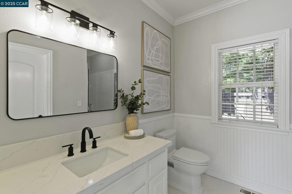 NORTHRIDGE ESTS - Residential