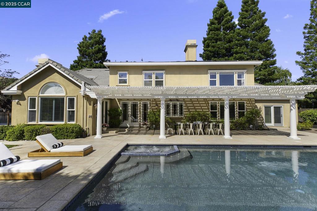 NORTHRIDGE ESTS - Residential