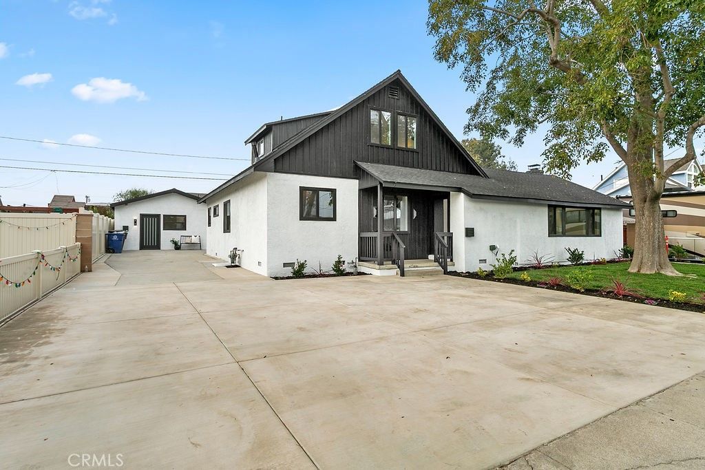 Photo of 6091 Navajo Rd, Westminster, CA 92683 (MLS # OC25275874)