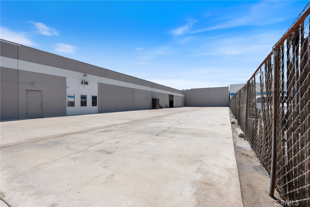 15591 Container Lane