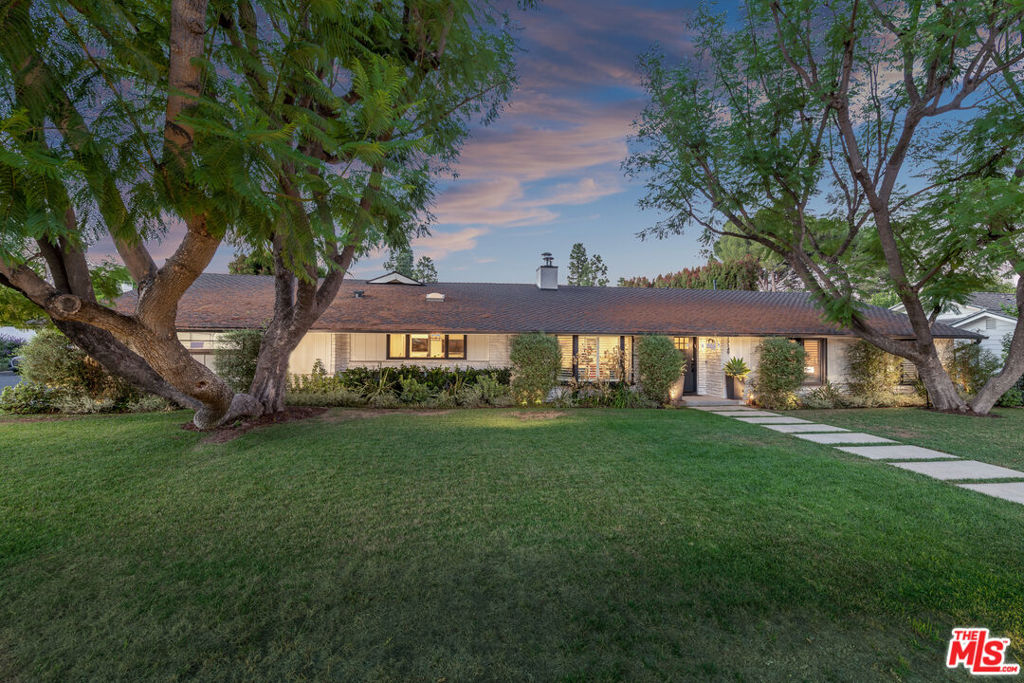 17149 Mccormick Street