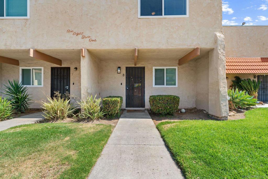 6821 Alvarado Rd 8