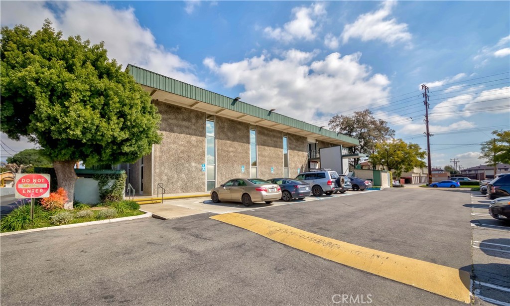360 E 7th Street