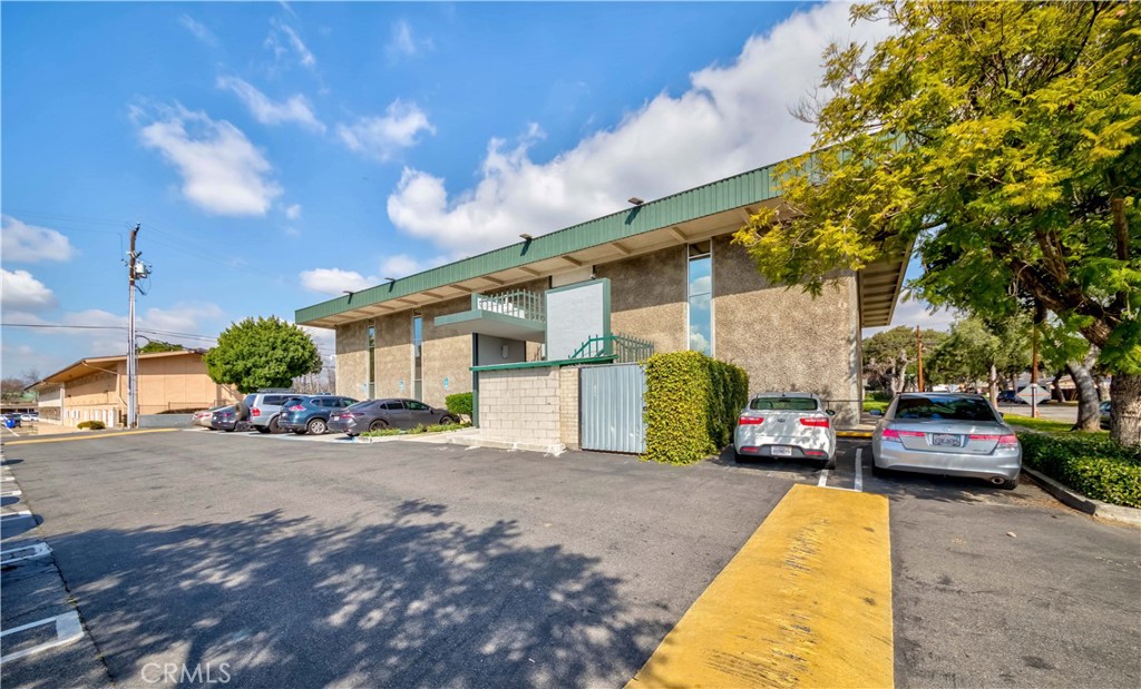 360 E 7th Street