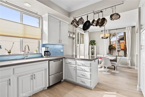 Tiny photo for 1903 Morgan Lane #B, Redondo Beach, CA 90278 (MLS # SB25218371)