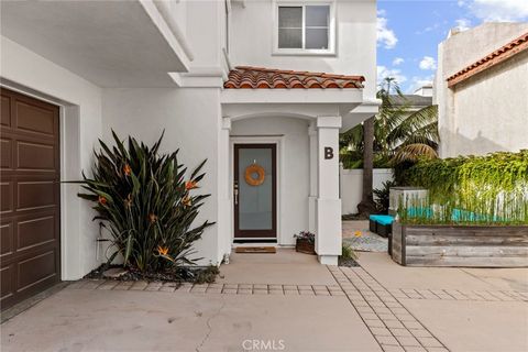 Tiny photo for 1903 Morgan Lane #B, Redondo Beach, CA 90278 (MLS # SB25218371)