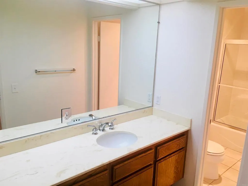 San Diego, California 92124, United States, 1 Bedroom Bedrooms, ,1 BathroomBathrooms,Residential,Active,205876