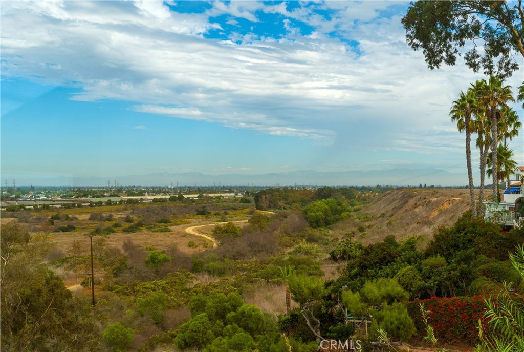 Mesa Bluffs (MBLF) - Residential Lease