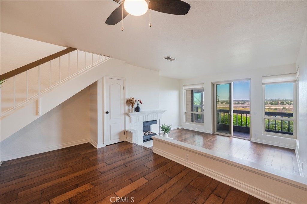 Mesa Bluffs (MBLF) - Residential Lease