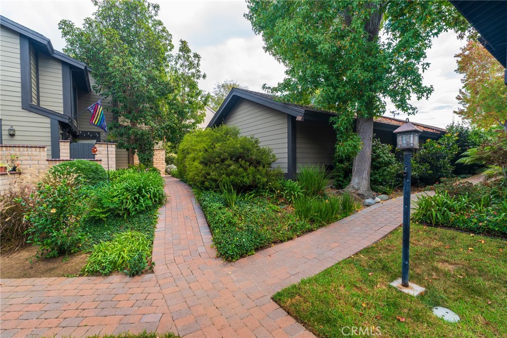 Mesa Bluffs (MBLF) - Residential Lease