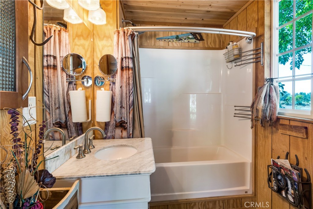 Yucaipa, California, 92399, United States, 3 Bedrooms Bedrooms, ,3 BathroomsBathrooms,Residential,Active,2038158