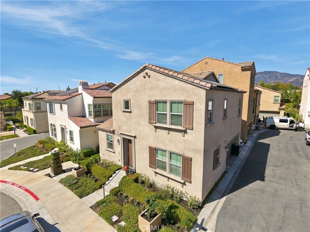 881 Pear Court