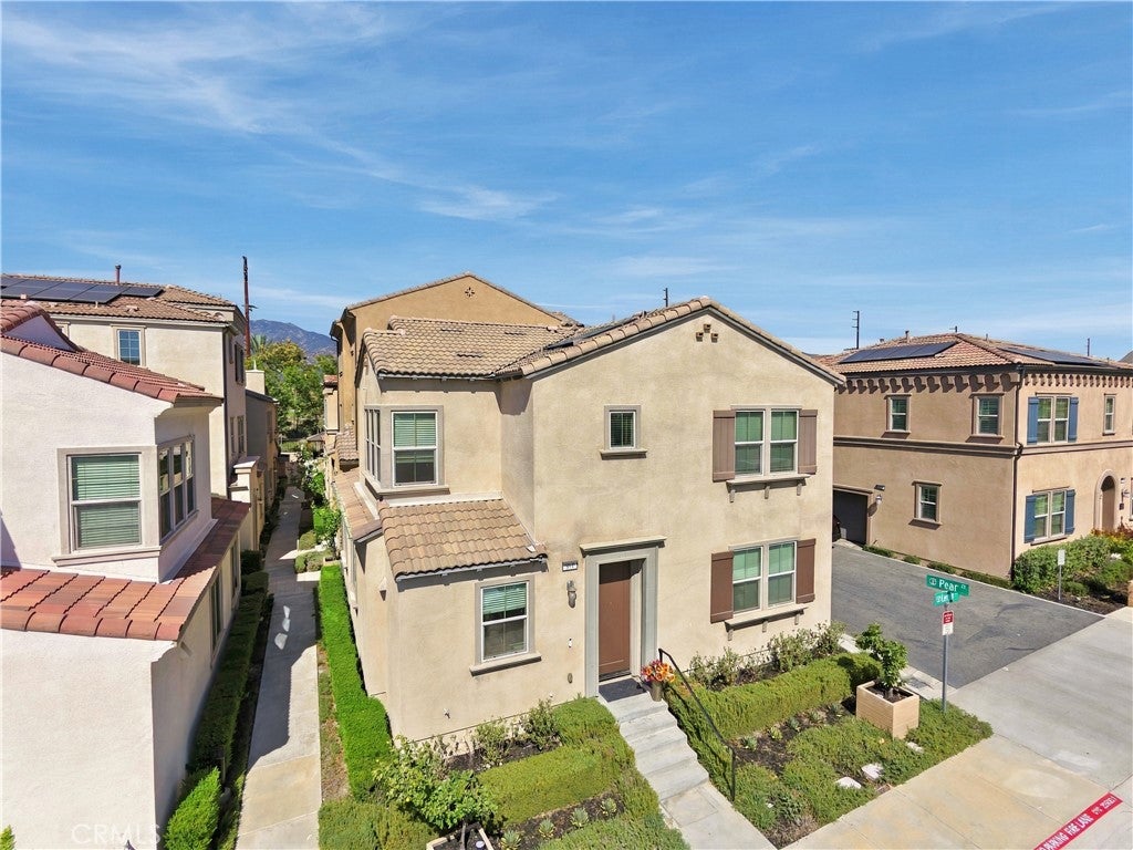 881 Pear Court