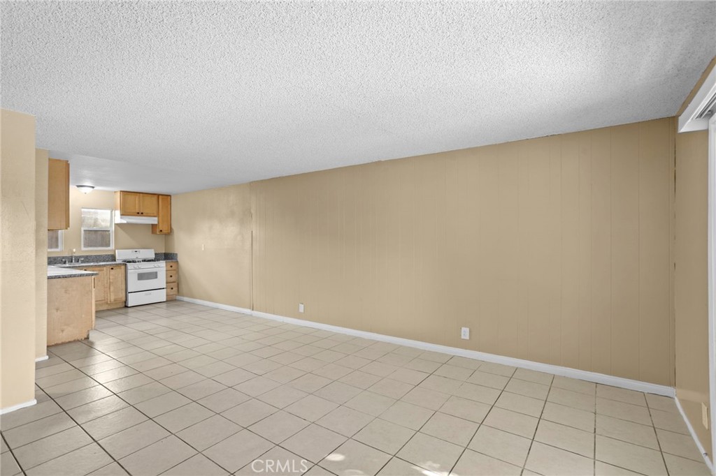 151 S Idaho Street B