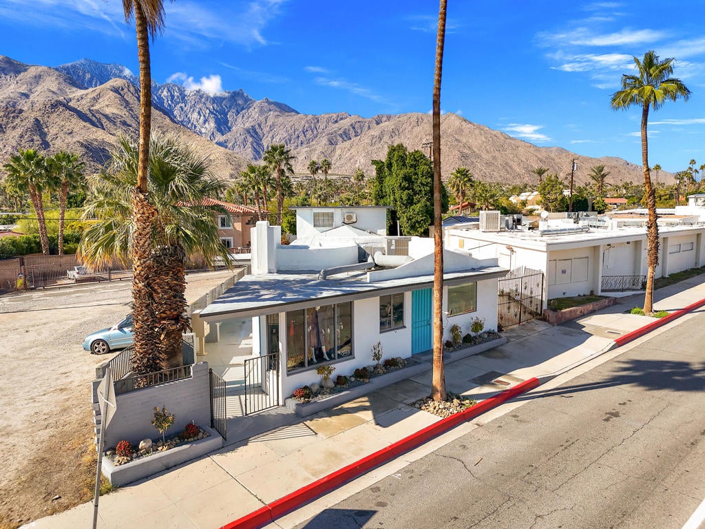 2231 N Palm Canyon Drive