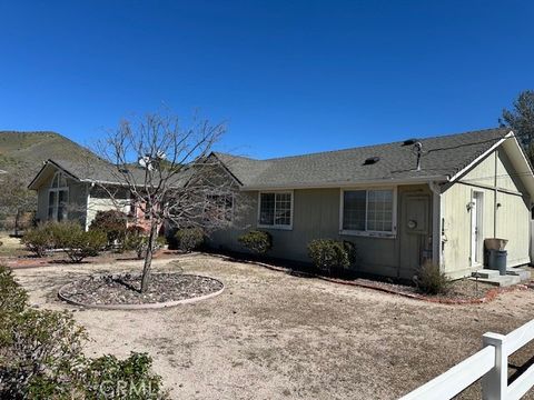 Photo of 33150 Big Springs Rd, Acton, CA 93510 (MLS # SR26062113)