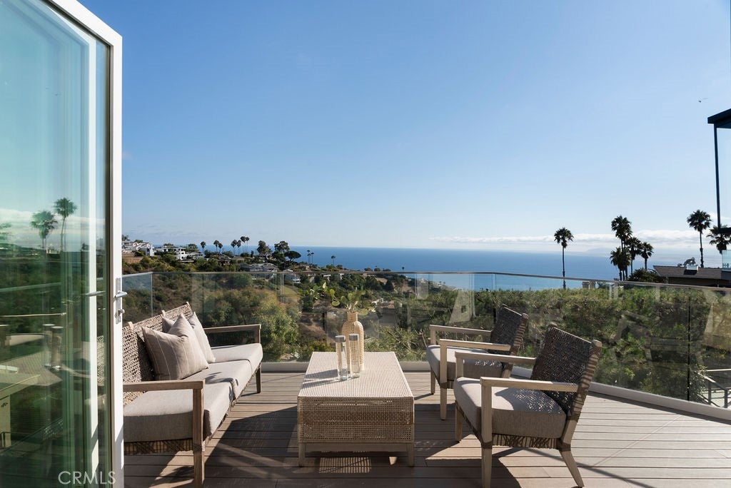 2315 Hillview