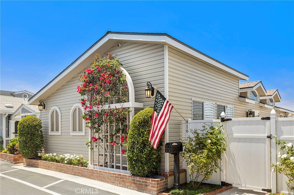 1880 N El Camino Real 16, San Clemente CA 92672 - Photo 8