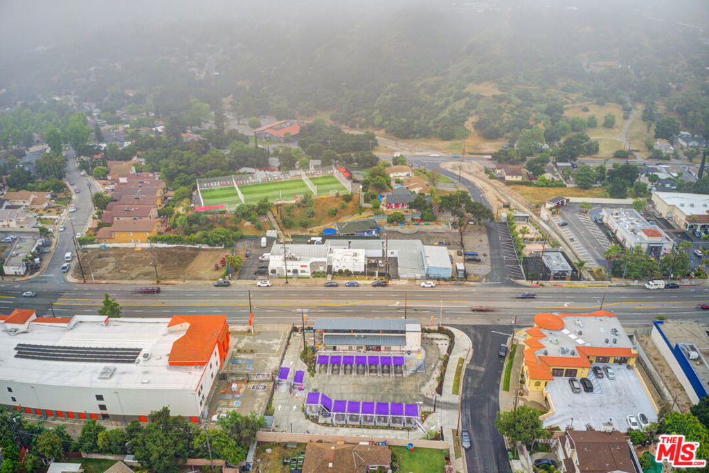 6470 Foothill Boulevard