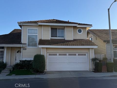 Photo of 2048 Cherokee, Tustin, CA 92782 (MLS # OC26026063)