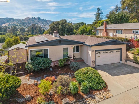 Photo of 4038 Fariss Ln Ln, El Sobrante, CA 94803 (MLS # 41149470)