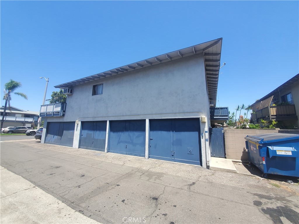 205 S Delano Street A