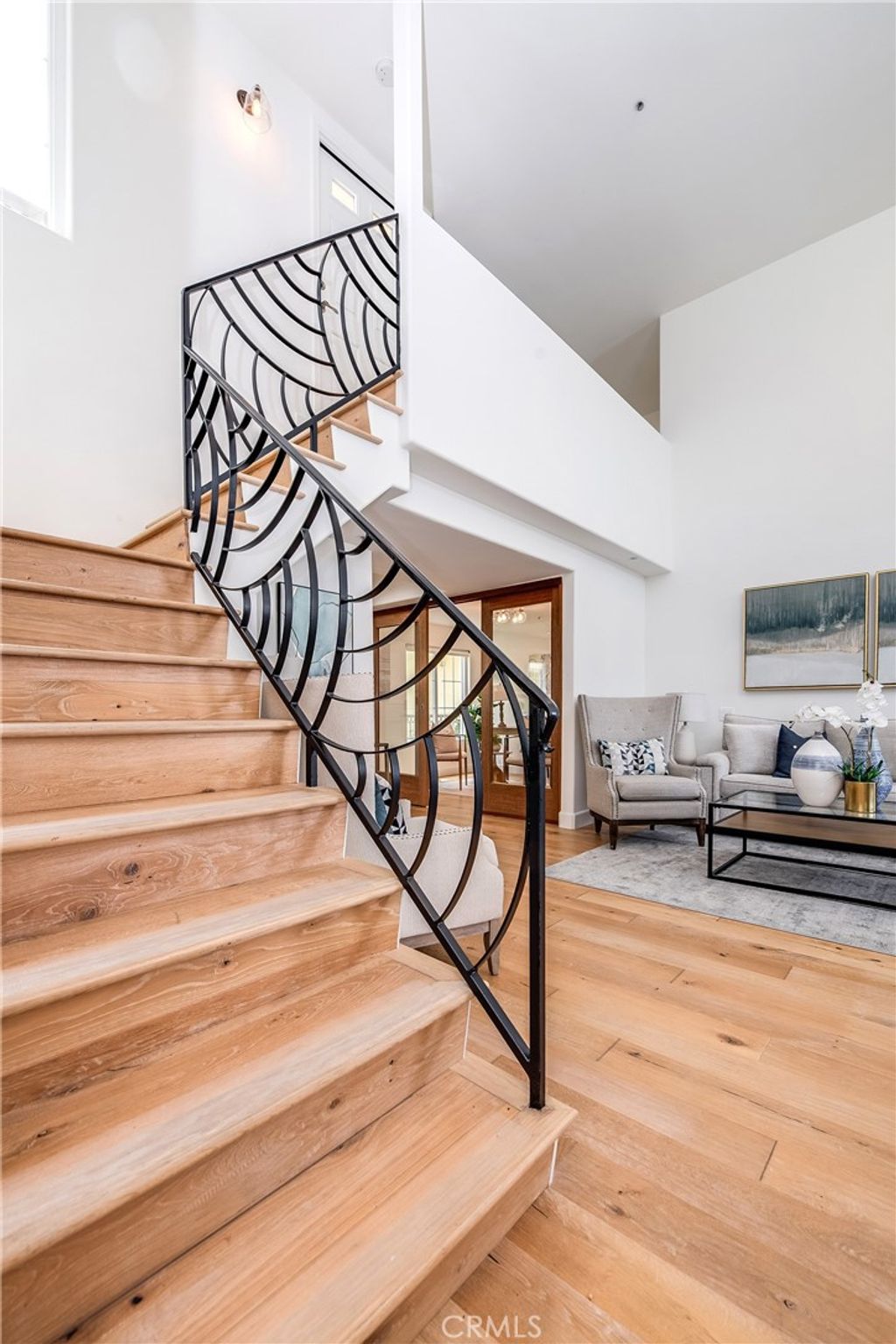 listing image 130720456051171536220