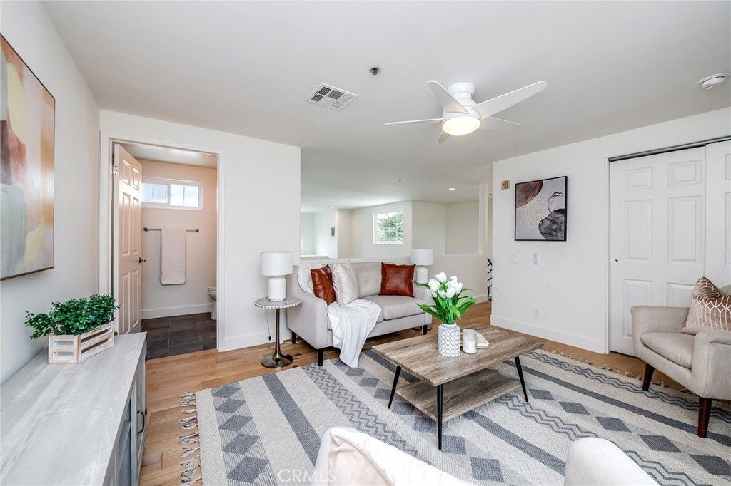 listing image 130728964545423815134
