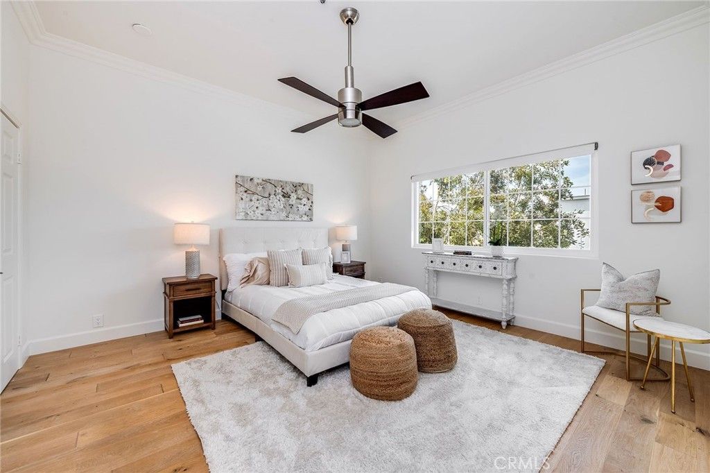 listing image 130721530227156727083