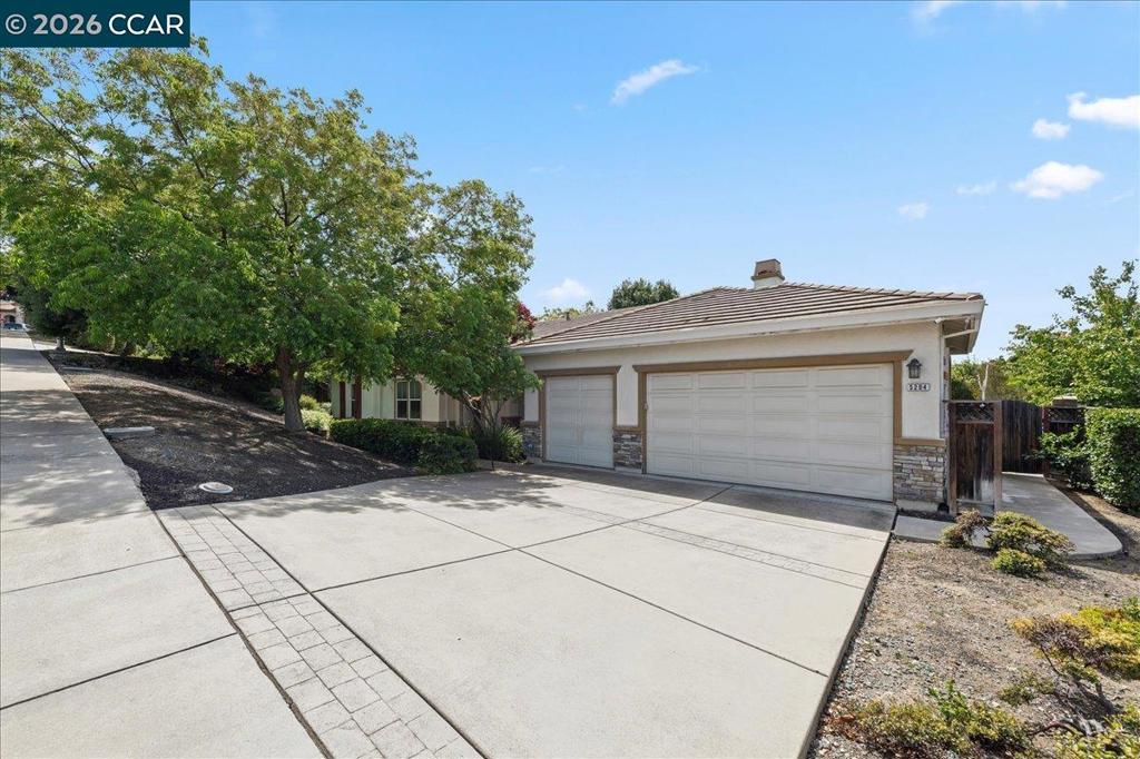 5204 Skyler Ct