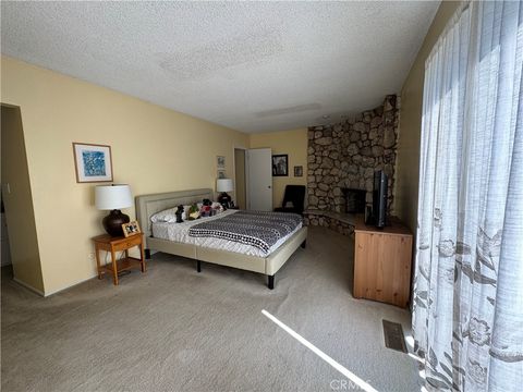 Tiny photo for 4922 Lowell Avenue, Glendale, CA 91214 (MLS # PV25098619)