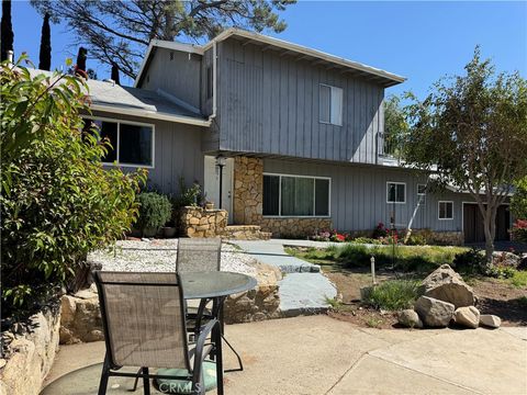 Tiny photo for 4922 Lowell Avenue, Glendale, CA 91214 (MLS # PV25098619)
