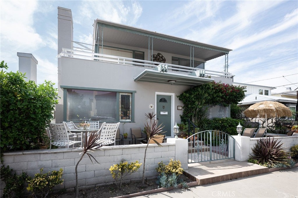 327 Onyx Ave